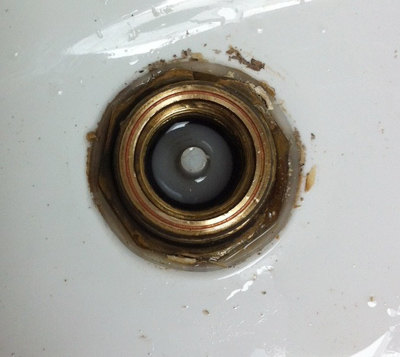 Removing the tap washer
