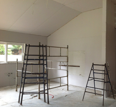 Installing plasterboard