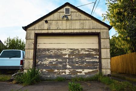 old-and-squeaky-garage-door