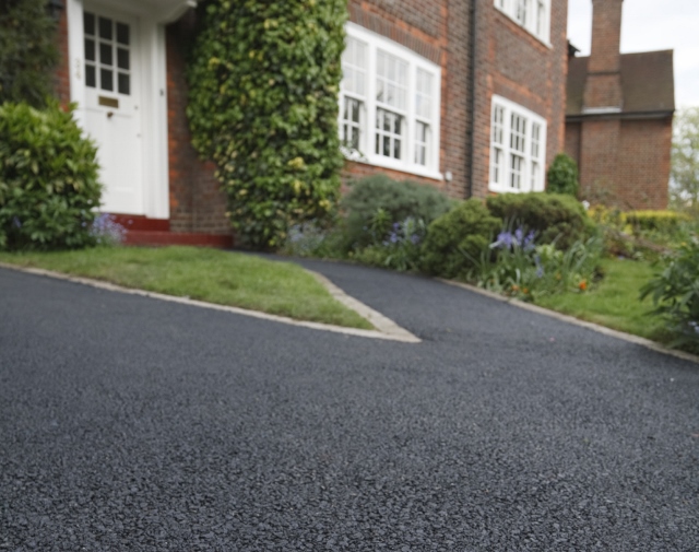 asphalt-driveway_640x505