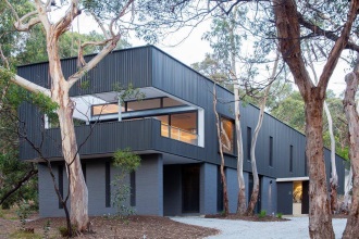 A home among the (manna) gum trees