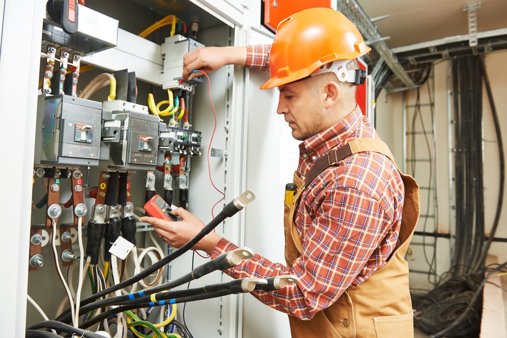 Hire Commercial Electrical Services to Resolve Business Electrical Failures