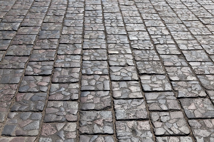 Porphyry Filetti for Driveways is the Contemporary Architectural Pick