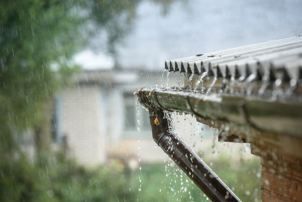 Water tanks to tap into winter rains