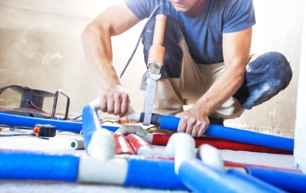 All You Need To Know Before Hiring A Plumber