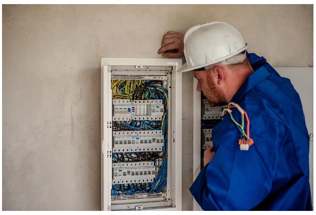 Why You Need Expert Electrician Services