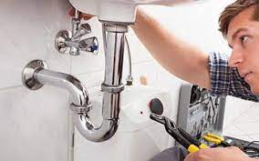 How To Choose the Right Plumber in 2022