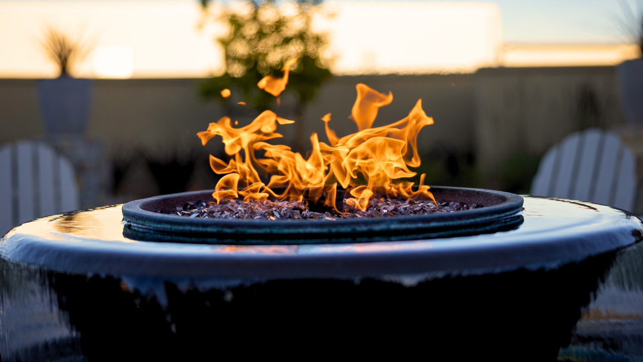 A Guide to Incorporate an Ethanol Fire Pit into Your Landscape