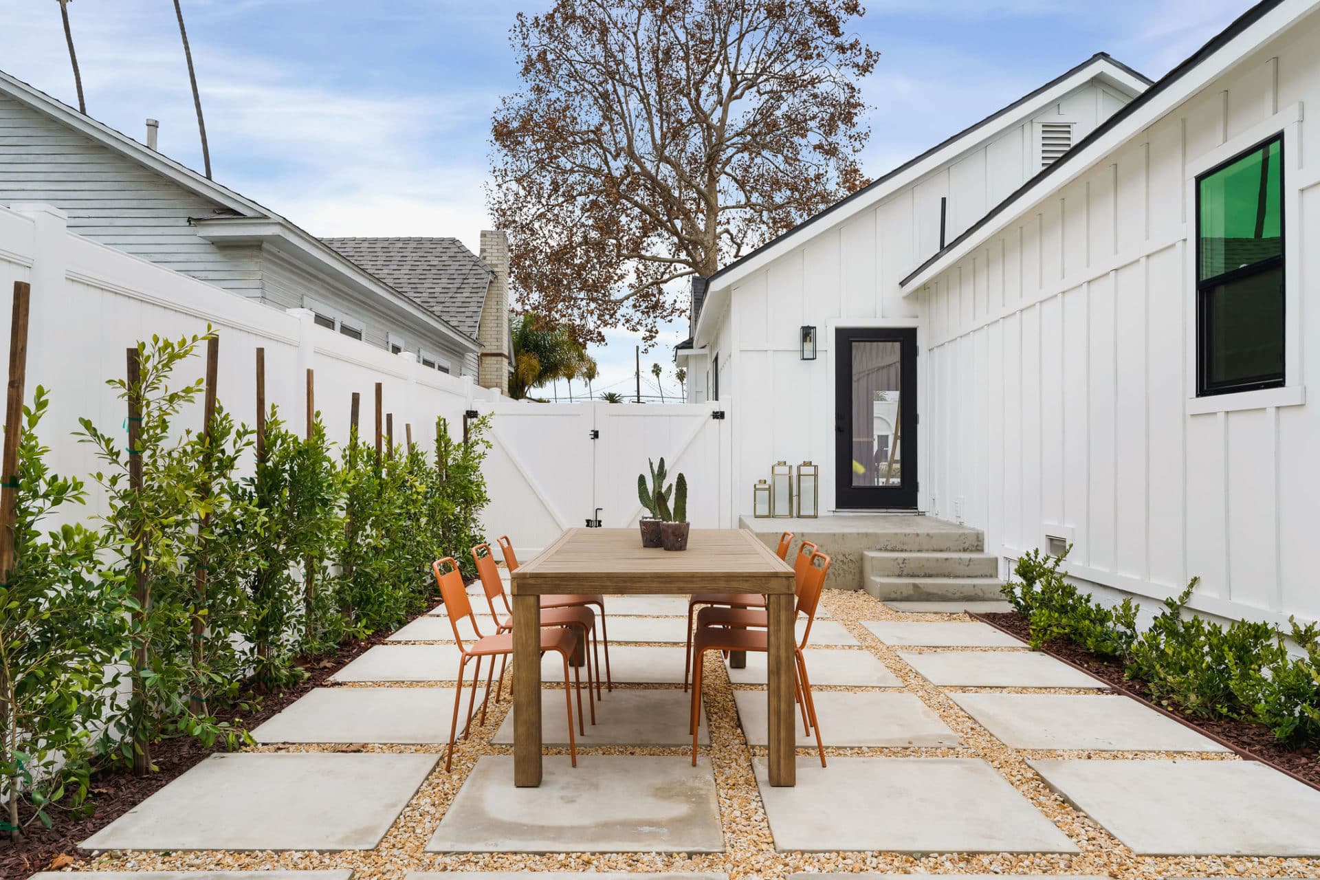 Maximizing Small Outdoor Spaces with Clever Landscape Design