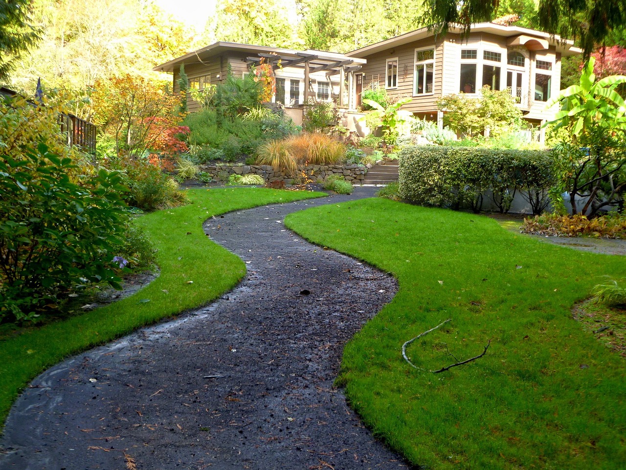 Tricks To Keep Your Landscape In Top Shape: The Green Symphony Secrets