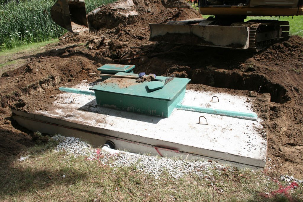 7 Sustainable Ways to Keep Your Septic Tank Healthy