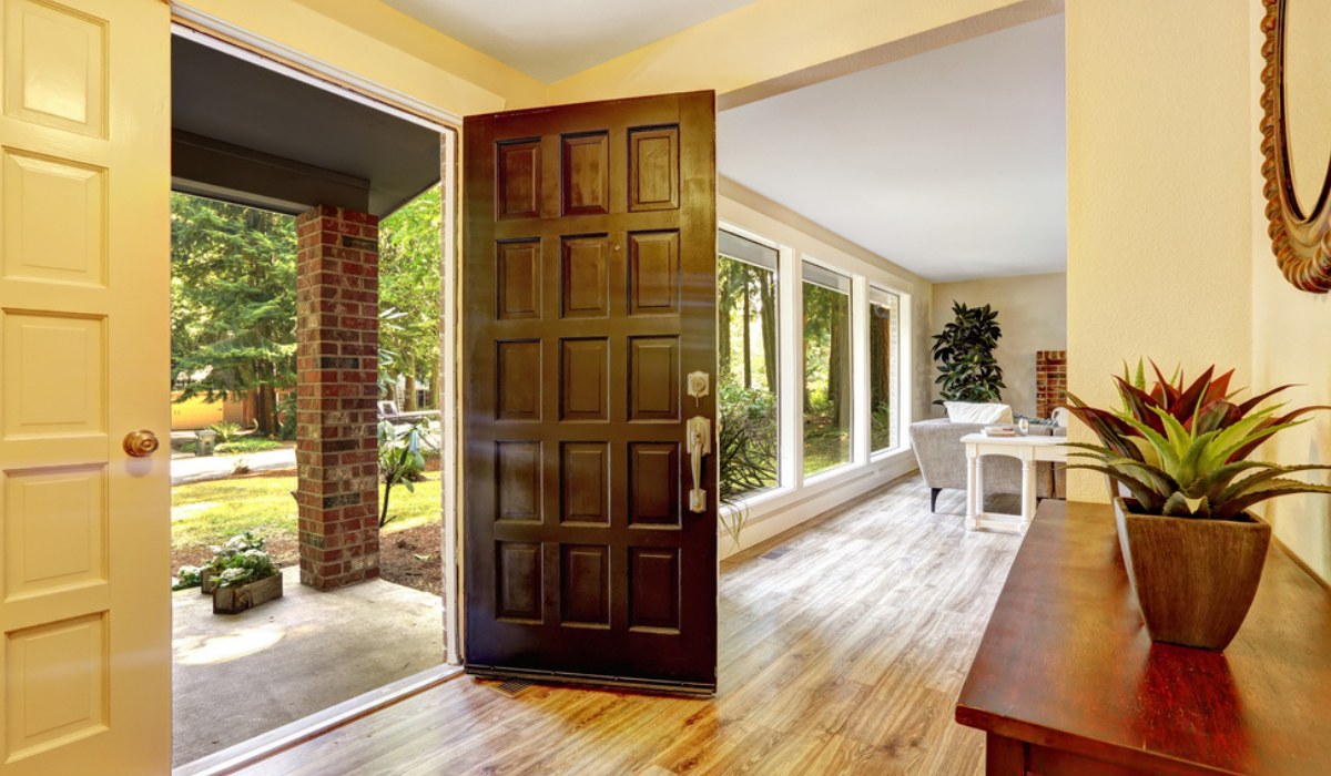 Characteristics of Wood While Choosing Door Designs