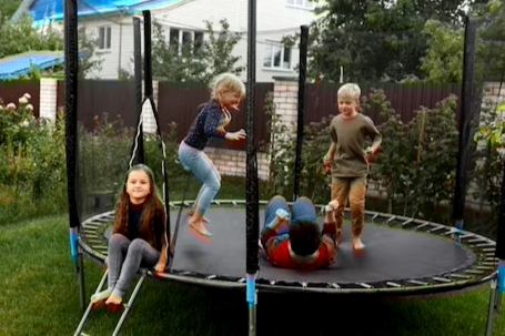 Trampoline Installers: Ensuring Safe and Fun Installations