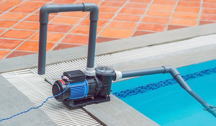 Reasons to Switch from Chlorine to Saltwater Pool