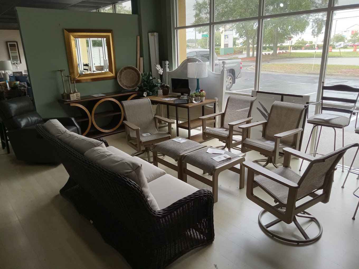 Finding the Best Furniture Stores in Los Angeles