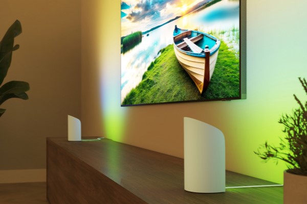 hue-play-wall-washer-architectural-side-white