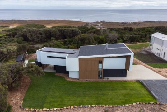 Sculptural simplicity meets ocean views at Tasmania’s Aisling house
