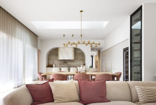 Reconnecting Australian homes with daylight and fresh air